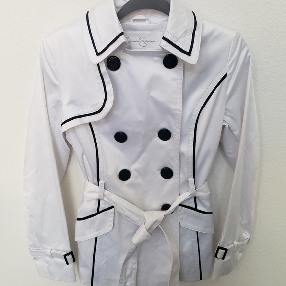 Jessica Simpson white coat with black trim. - Picture 3 of 4